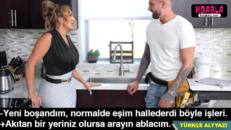 Tesisatçı herif evine gittiği kadının dul olduğunu öğrenince iş atıyor